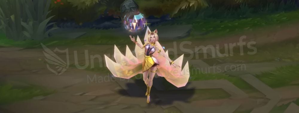 Prestige K/DA Ahri front in-game