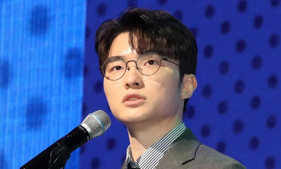 Faker speaking