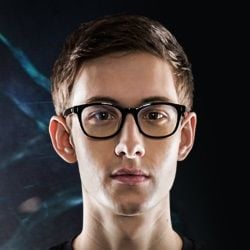 bjergsen smurfs picture