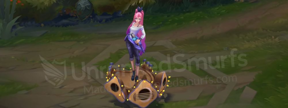 K/DA All Out Seraphine Indie front in-game